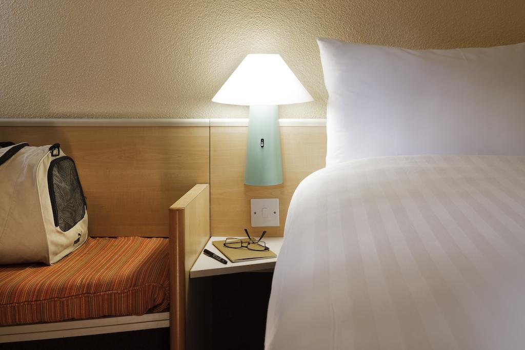 Ibis Plymouth Hotell Exteriör bild