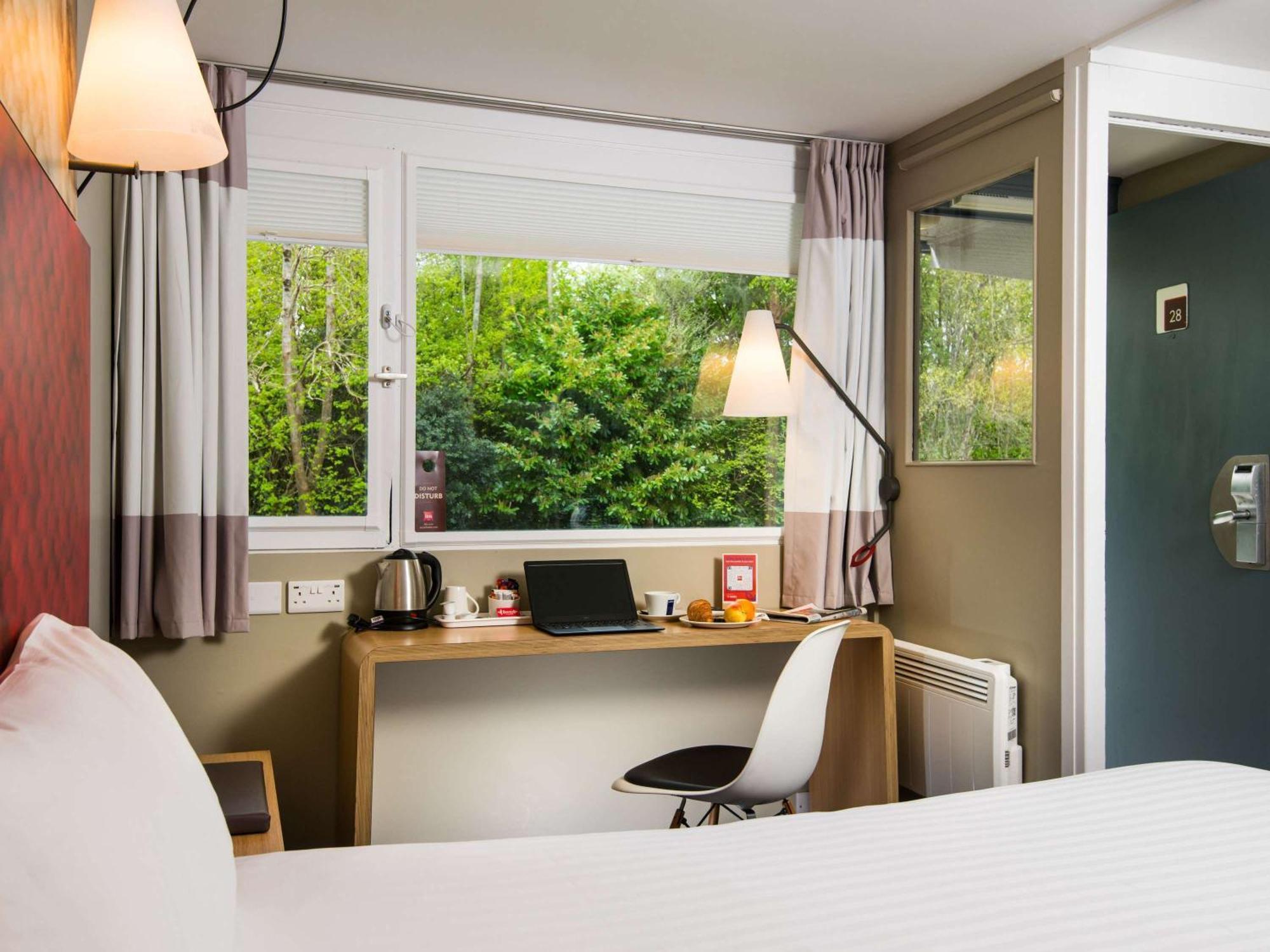 Ibis Plymouth Hotell Exteriör bild